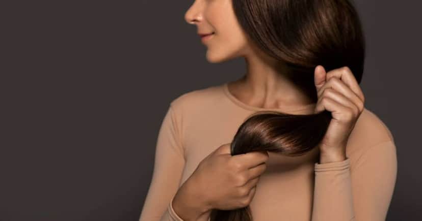 Zero química, frizz e porosidade no cabelo: alisamento natural (Foto: Getty Images) Zero química, frizz e porosidade no cabelo: alisamento natural (Foto: Getty Images)