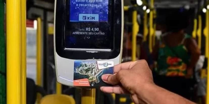 Estudantes que não revalidarem o Salvador Card ficarão impedidos de fazer uso dos créditos e pagar passagem de 50% (Foto Reprodução/G1)