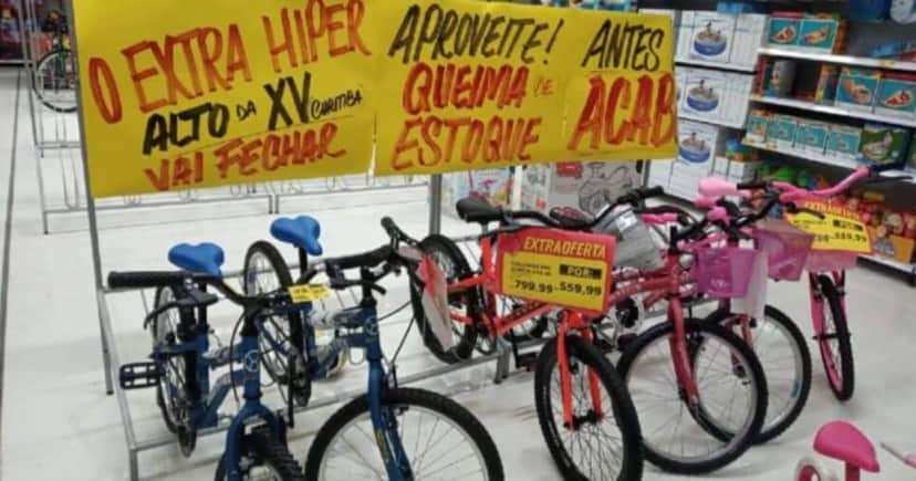 Hipermercado Extra fechou duas lojas em Curitiba em 2021 - Foto: Gerson Klaina/Tribuna do Paraná Hipermercado Extra fechou duas lojas em Curitiba em 2021 - Foto: Gerson Klaina/Tribuna do Paraná