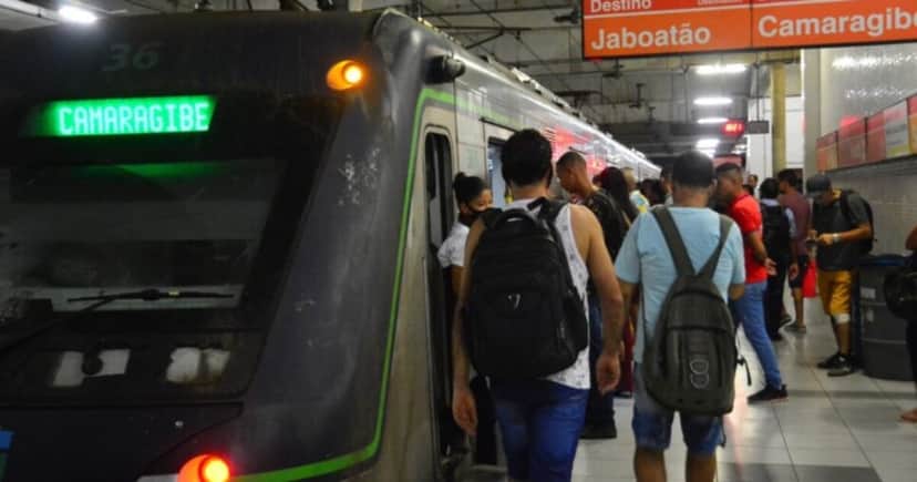 Metrô de Recife, PE - Foto: Montagem Metrô de Recife, PE - Foto: Montagem