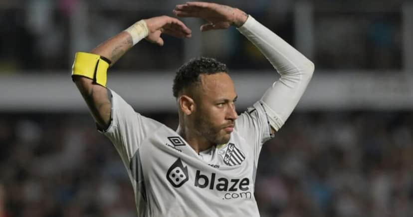 Quentinha de Neymar com gigante do Brasileirão chega no Santos (Foto: Nelson Almeida/AFP) Quentinha de Neymar com gigante do Brasileirão chega no Santos (Foto: Nelson Almeida/AFP)