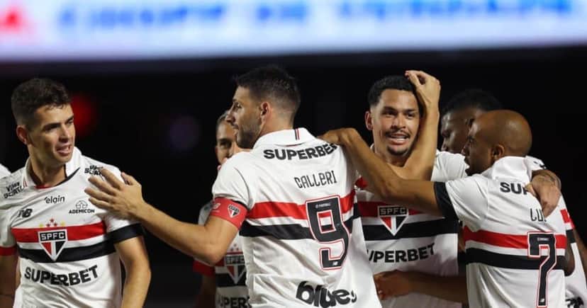 Oscar, Calleri, Luciano e Lucas Moura são vistos como peças fundamentais no elenco do São Paulo - (Foto: Internet) Oscar, Calleri, Luciano e Lucas Moura são vistos como peças fundamentais no elenco do São Paulo - (Foto: Internet)