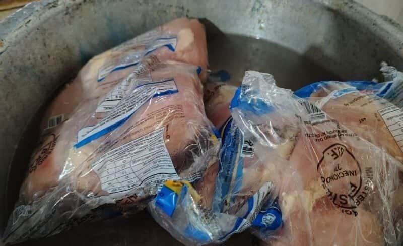 Carnes apreendidas na operação (Foto Reprodução/NF Notícias)
