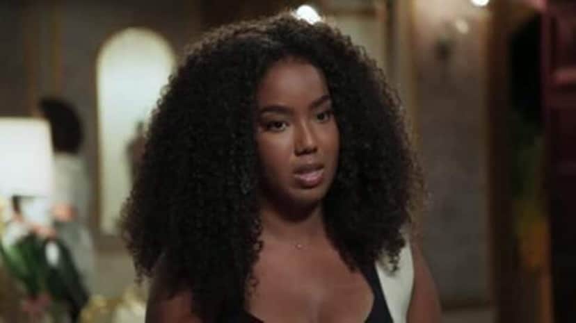 Após previsão, Silvia comunica à Madalena separação de Jão (Foto: Reprodução/ TV Globo)
