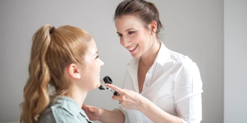 Ilustração consulta dermatológica (Foto: Canva)