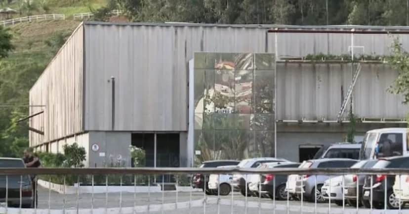 Fábrica de Le Chaval de Piracaia tinha cerca de 500 funcionários e faliu em 1996 (Foto Reprodução/Lucas Rangel/ TV Vanguarda) Fábrica de Le Chaval de Piracaia tinha cerca de 500 funcionários e faliu em 1996 (Foto Reprodução/Lucas Rangel/ TV Vanguarda)