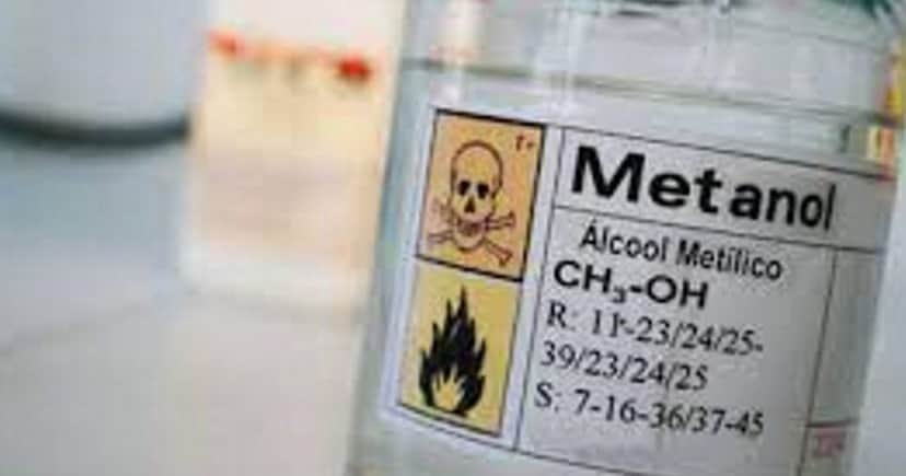 O metanol é uma das substâncias que podem compor um produto falsificado (Foto Reprodução/VRUM)