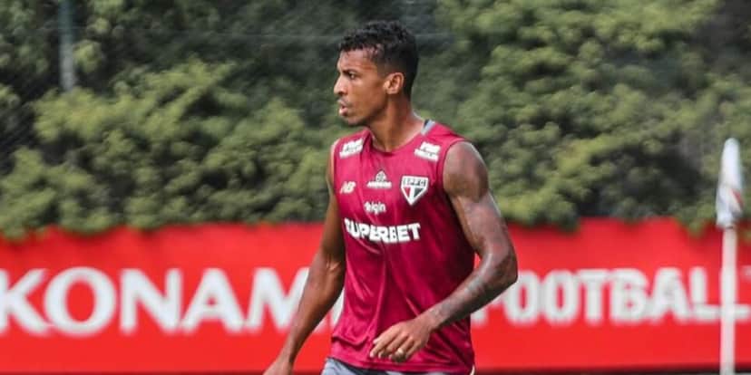 Luiz Gustavo está internado em São Paulo (Reprodução: Instagram) Luiz Gustavo está internado em São Paulo (Reprodução: Instagram)