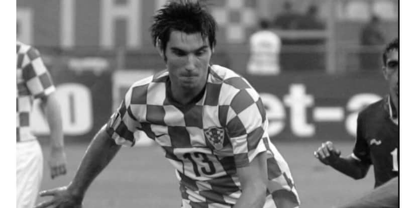 Luto jogador Nikola Pokrivac (Foto: Divulgação/HNS) Luto jogador Nikola Pokrivac (Foto: Divulgação/HNS)
