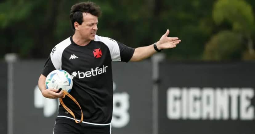 Fernando Diniz vai perder craque no Vasco (Foto: Matheus Lima) Fernando Diniz vai perder craque no Vasco (Foto: Matheus Lima)