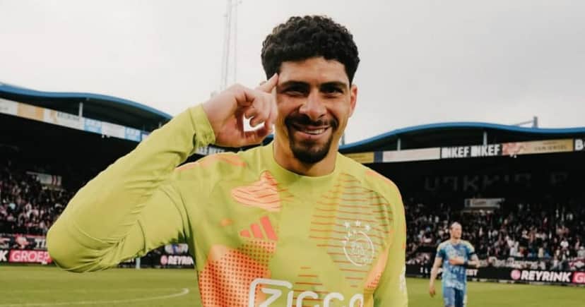 O famoso goleiro vem sendo observado por clubes de futebol brasileiras (Foto: Club Ajax/Facebook)