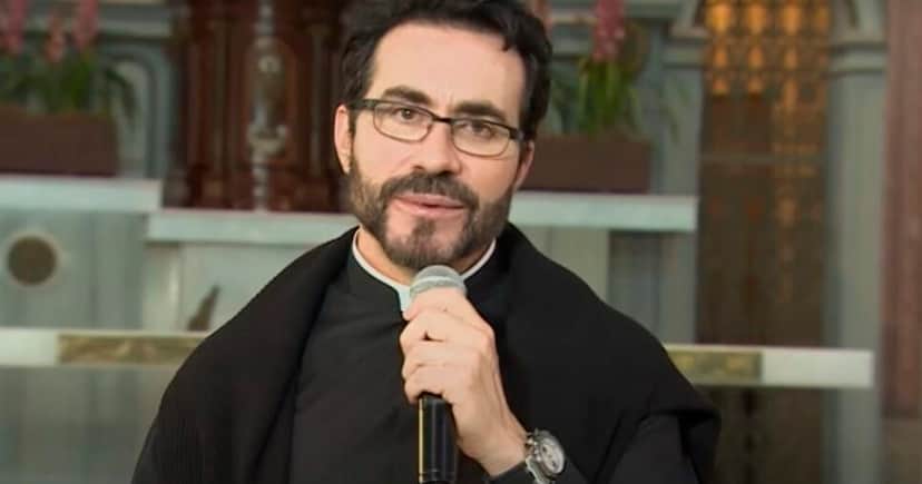 Padre Fábio de Melo (Foto: Reprodução) Padre Fábio de Melo (Foto: Reprodução)