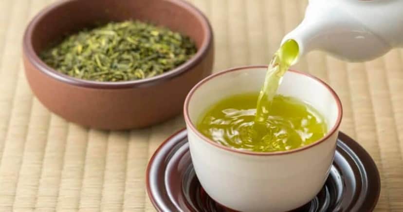 Chá anti-inflamatório acaba com gases e reduz a gordura da barriga - Foto: Montagem Chá anti-inflamatório acaba com gases e reduz a gordura da barriga - Foto: Montagem