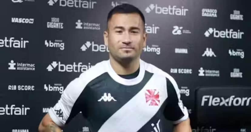 Jean Meneses pode deixar o Vasco (Foto: Divulgação/Vasco) Jean Meneses pode deixar o Vasco (Foto: Divulgação/Vasco)