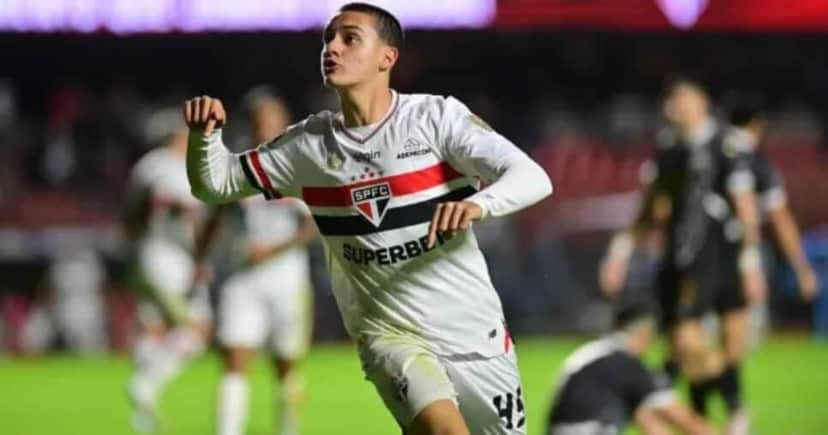 Lucca Alencar renova contrato com o São Paulo até 2028 (Foto: Reprodução) Lucca Alencar renova contrato com o São Paulo até 2028 (Foto: Reprodução)