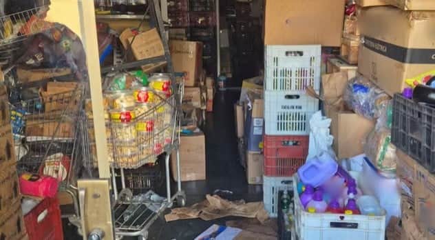Todos os produtos do empório foram recolhidos em Uberlândia (Foto: Procon-MG) Todos os produtos do empório foram recolhidos em Uberlândia (Foto: Procon-MG)