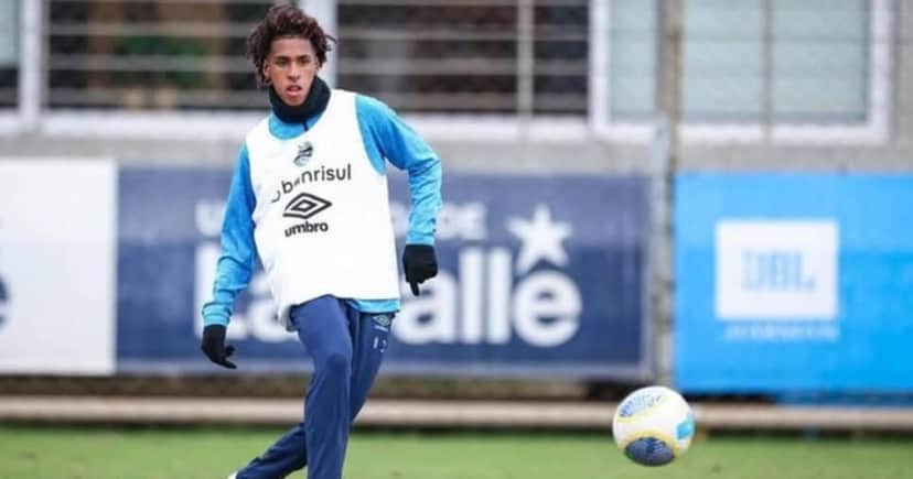 Vitor Ramon treinou com os profissionais no ano passado | Foto: Lucas Uebel / Grêmio FBPA / CP Vitor Ramon treinou com os profissionais no ano passado | Foto: Lucas Uebel / Grêmio FBPA / CP