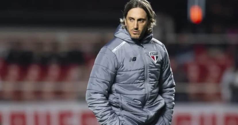 Zubeldía, técnico do São Paulo - (Foto: Internet) Zubeldía, técnico do São Paulo - (Foto: Internet)