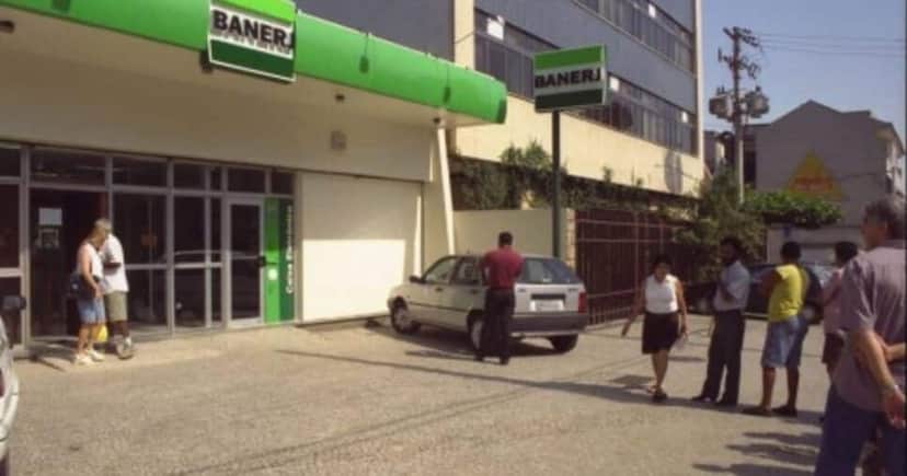 Banco histórico do RJ teve extinção após intervenção do Banco Central e venda ao Itaú (Foto Reprodução/Montagem/Lennita/Tv Foco/Canva) Banco histórico do RJ teve extinção após intervenção do Banco Central e venda ao Itaú (Foto Reprodução/Montagem/Lennita/Tv Foco/Canva)
