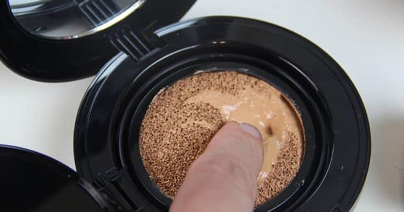 Base Líquida Cushion Make B Base Líquida Cushion Make B
