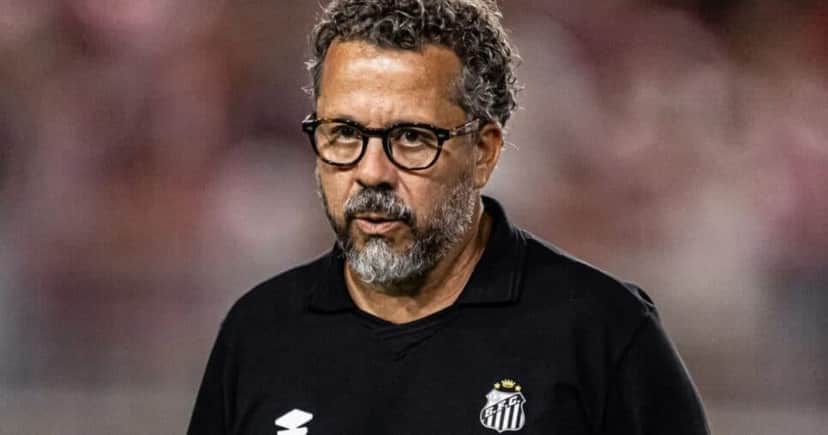 Cleber Xavier é o técnico do Santos (Foto: Raul Baretta/ Santos FC) Cleber Xavier é o técnico do Santos (Foto: Raul Baretta/ Santos FC)