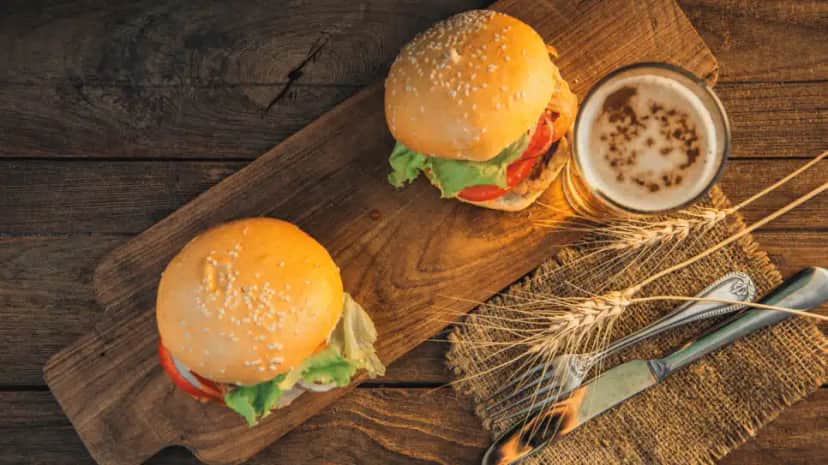 A busca de hambúrgueres para fazer em casa tem uma certa crescente apesar das inúmeras redes de fast food A busca de hambúrgueres para fazer em casa tem uma certa crescente apesar das inúmeras redes de fast food