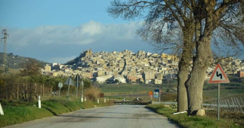 Sambuca, Sicília, cidade da Itália - Foto: Internet Sambuca, Sicília, cidade da Itália - Foto: Internet