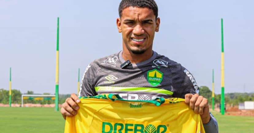 Denilson - Foto: Internet Denilson - Foto: Internet