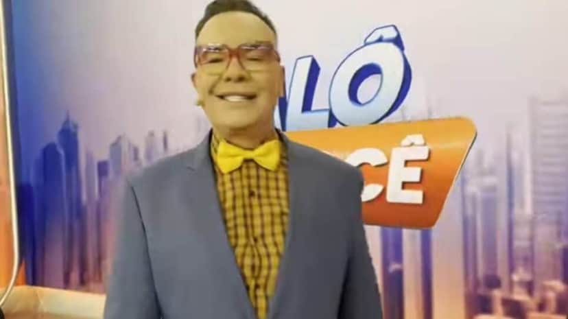 Felipeh Campos no "Alô Você" (Foto: Reprodução/ SBT) Felipeh Campos no "Alô Você" (Foto: Reprodução/ SBT)