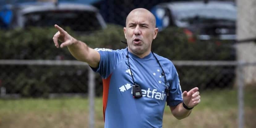 Leonardo Jardim é o treinador do Cruzeiro (Reprodução: Gustavo Aleixo) Leonardo Jardim é o treinador do Cruzeiro (Reprodução: Gustavo Aleixo)