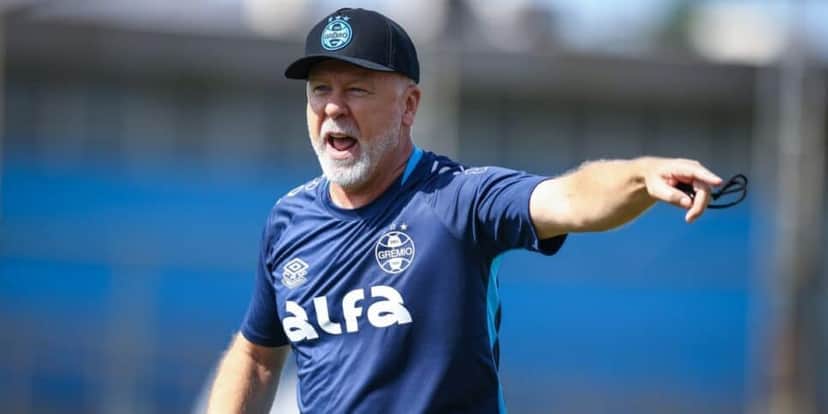 Mano Menezes é o treinador do Grêmio (Reprodução: Lucas Uebel) Mano Menezes é o treinador do Grêmio (Reprodução: Lucas Uebel)