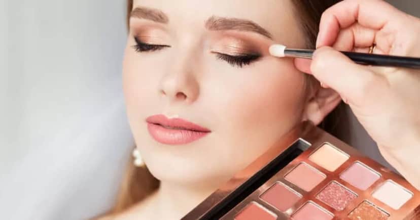 Efeito lifting: Como levantar o olhar e harmonizar a sobrancelha usando maquiagem http://tvfoco.uai.com.br/wp-content/uploads/2015/05/Daniela-Mercury.jpg Efeito lifting: Como levantar o olhar e harmonizar a sobrancelha usando maquiagem http://tvfoco.uai.com.br/wp-content/uploads/2015/05/Daniela-Mercury.jpg