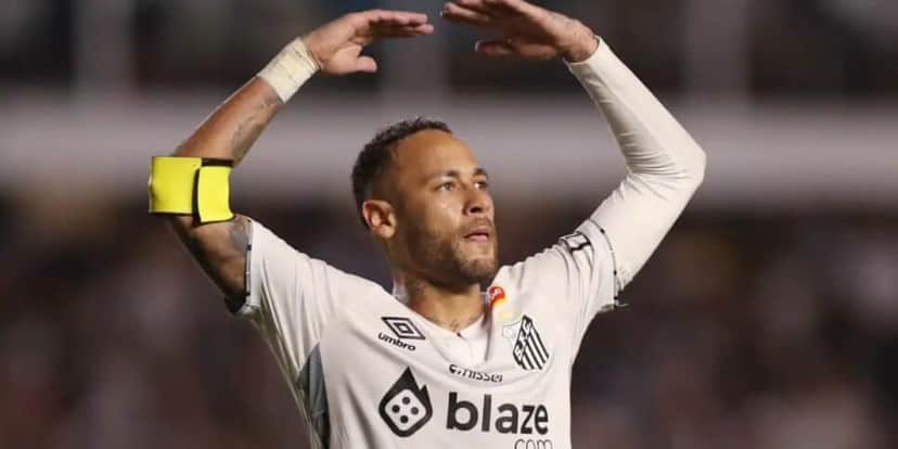 Neymar afirmou que não jogará no Brasil que não seja no Santos (Reprodução: Carla Carniel) Neymar afirmou que não jogará no Brasil que não seja no Santos (Reprodução: Carla Carniel)