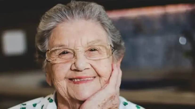 Vovó Palmirinha Onofre (Foto: Reprodução/ Divulgação) Vovó Palmirinha Onofre (Foto: Reprodução/ Divulgação)