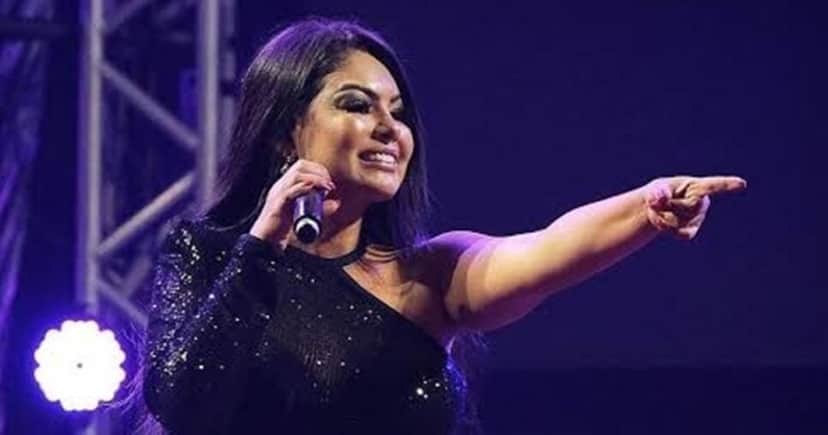 A vocalista falecida volta em espírito e expõe arrependimento (Foto: Divulgação) A vocalista falecida volta em espírito e expõe arrependimento (Foto: Divulgação)