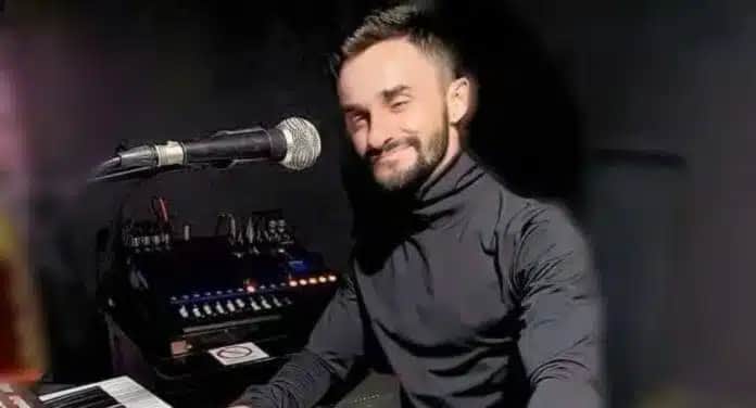 Maicon Antunes tinha 31 anos e era vocalista da banda Coração de Néon (Foto: Divulgação/Redes) Maicon Antunes tinha 31 anos e era vocalista da banda Coração de Néon (Foto: Divulgação/Redes)