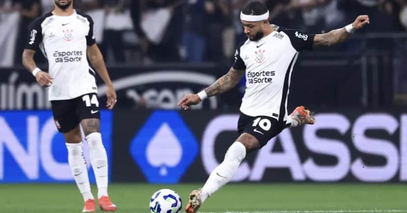 Depay pode deixar o Corinthians (Foto: Marcello Zambrana/AGIF) Depay pode deixar o Corinthians (Foto: Marcello Zambrana/AGIF)