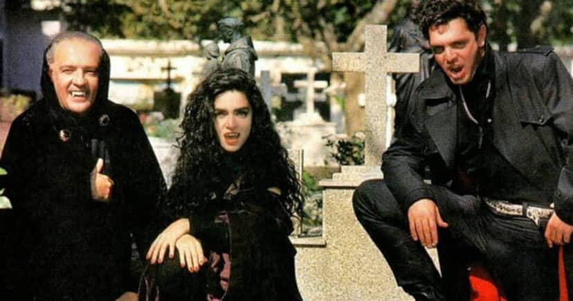 Cena da novela Vamp com Cláudia Ohana, Ney Latorraca e Guilherme Leme (Foto Reprodução/Globo) Cena da novela Vamp com Cláudia Ohana, Ney Latorraca e Guilherme Leme (Foto Reprodução/Globo)