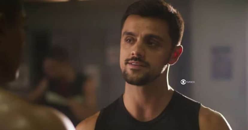 Danilo em Dona de Mim (Foto: Reprodução / Globo / Montagem TV Foco) Danilo em Dona de Mim (Foto: Reprodução / Globo / Montagem TV Foco)