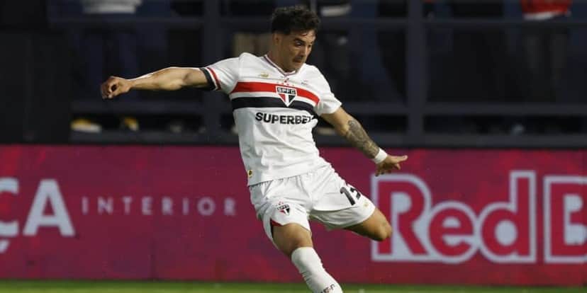 Enzo Díaz é titular absoluto do São Paulo (Reprodução: Divulgação) Enzo Díaz é titular absoluto do São Paulo (Reprodução: Divulgação)