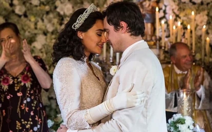 Filomena (Débora Nascimento) e Candinho (Sergio Guizé) se casaram no final de Êta Mundo Bom! (Foto: Reprodução / Globo) Filomena (Débora Nascimento) e Candinho (Sergio Guizé) se casaram no final de Êta Mundo Bom! (Foto: Reprodução / Globo)