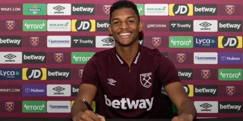 Luis Guilherme tem contrato com o West Ham até 2029 (Reprodução: Divulgação) Luis Guilherme tem contrato com o West Ham até 2029 (Reprodução: Divulgação)