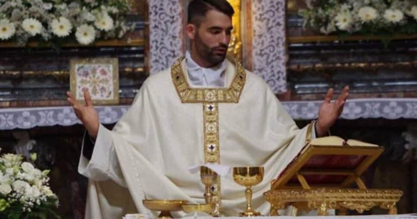 Padre Dom Matteo - Foto: Montagem Padre Dom Matteo - Foto: Montagem