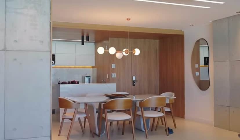 Álvaro comprou apartamento de luxo para a família (Foto: Reprodução/ YouTube) Álvaro comprou apartamento de luxo para a família (Foto: Reprodução/ YouTube)