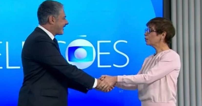 William Bonner entrega passado com Renata Lo Prete ao vivo em cobertura das eleições 2022 e viraliza na internet (Foto: Reprodução/ Globo) William Bonner entrega passado com Renata Lo Prete ao vivo em cobertura das eleições 2022 e viraliza na internet (Foto: Reprodução/ Globo)