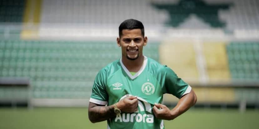 Mailton jogará na Chapecoense até o fim de 2025 (Reprodução: Juliana Paulino) Mailton jogará na Chapecoense até o fim de 2025 (Reprodução: Juliana Paulino)