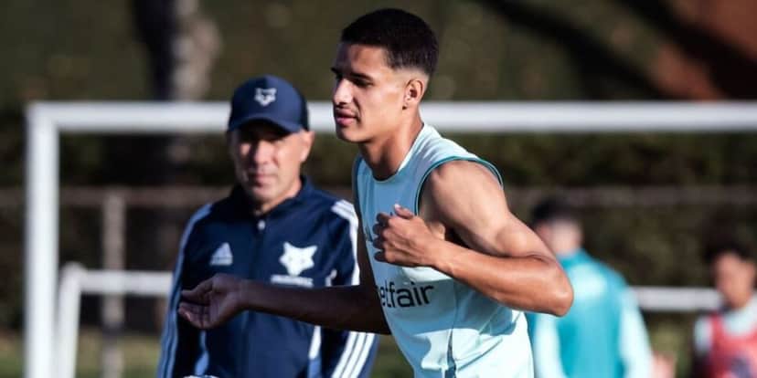 Murilo Rhikman renovou por mais um ano com o Cruzeiro (Reprodução: Gustavo Aleixo) Murilo Rhikman renovou por mais um ano com o Cruzeiro (Reprodução: Gustavo Aleixo)