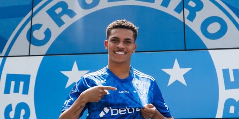 Rodriguinho chegou ao Cruzeiro nesta temporada (Reprodução: Matheus de Morais) Rodriguinho chegou ao Cruzeiro nesta temporada (Reprodução: Matheus de Morais)