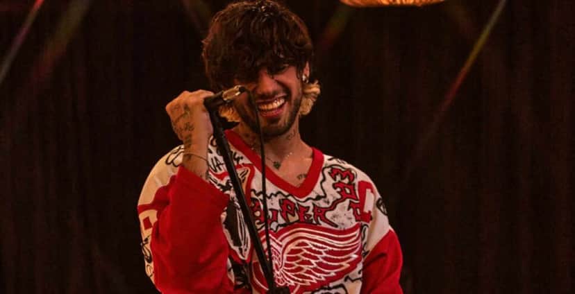 Zé Felipe lança novo álbum e Leo Dias expõe nova fase do artista (Foto: Reprodução/ YouTube) Zé Felipe lança novo álbum e Leo Dias expõe nova fase do artista (Foto: Reprodução/ YouTube)