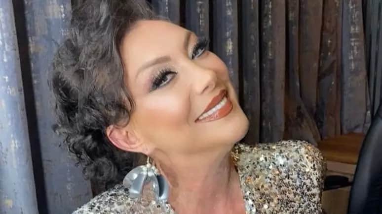 Morre a cantora turca Gul Tut, conhecida como Gullu (Foto: Reprodução/ Internet)